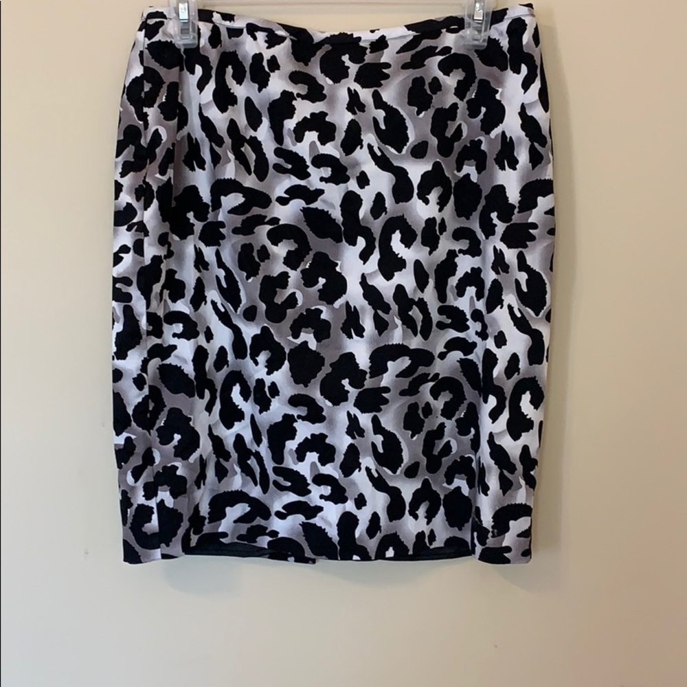Cache fun  sexy skirt